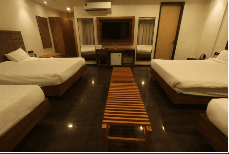 6 Share Luxurious Rooms