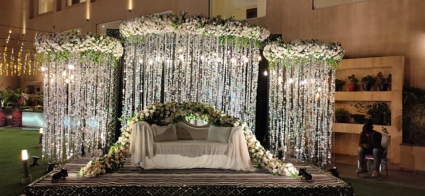 Bhilai Wedding Decor Ideas - Elegant Wedding Reception Setup and Decorations