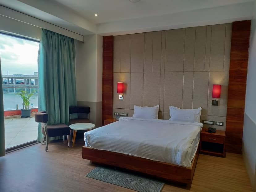 Luxury room accommodation at Empyrean Hotel Bhilai - Premium room view 2
