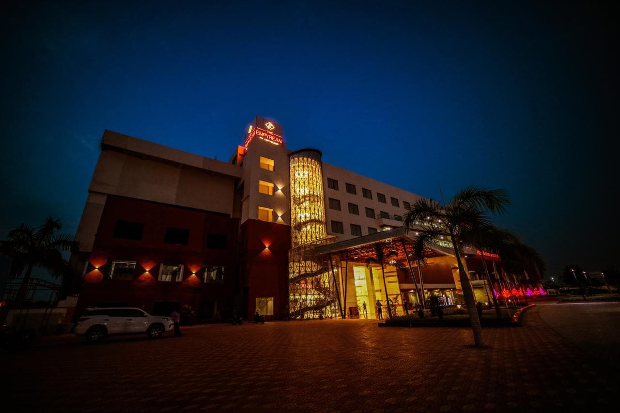 Empyrean Hotel Bhilai - Small Building View